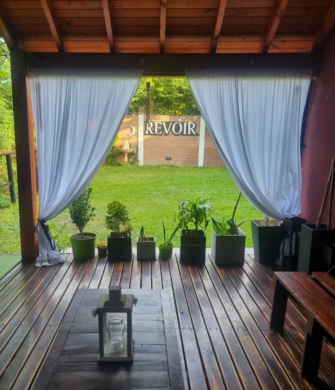 Vista del jardín desde el deck